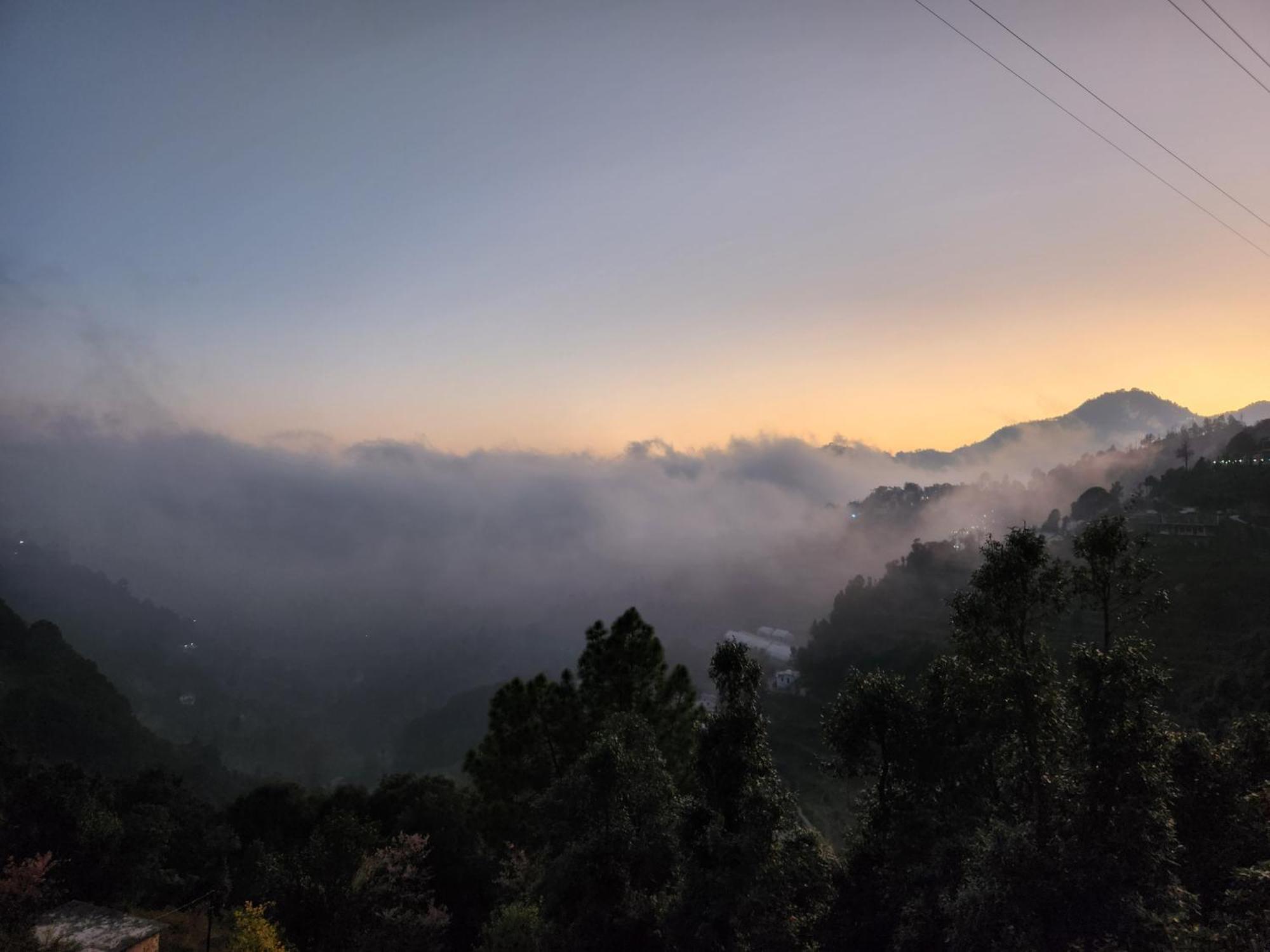 Mountain Golden Ray Apartment Mukteshwar Exterior photo