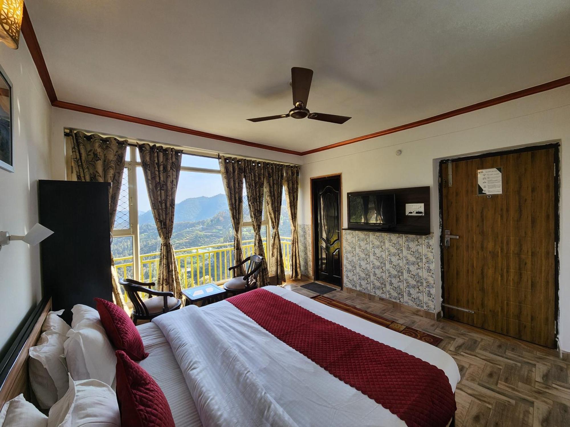 Mountain Golden Ray Apartment Mukteshwar Exterior photo