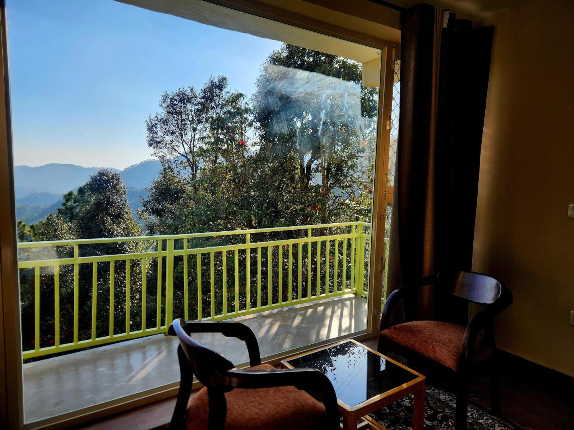 Mountain Golden Ray Apartment Mukteshwar Exterior photo